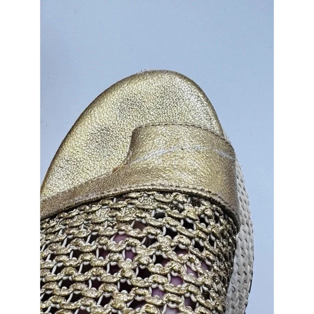 Baretraps Womens Size 7 Gold Metallic Platform Sandals Woven Boho 3” Heel